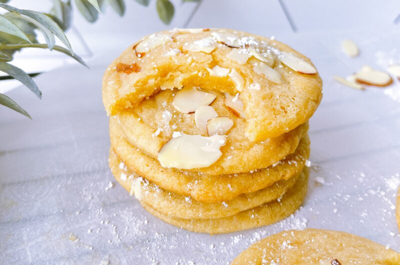 Almond Croissant Cookies